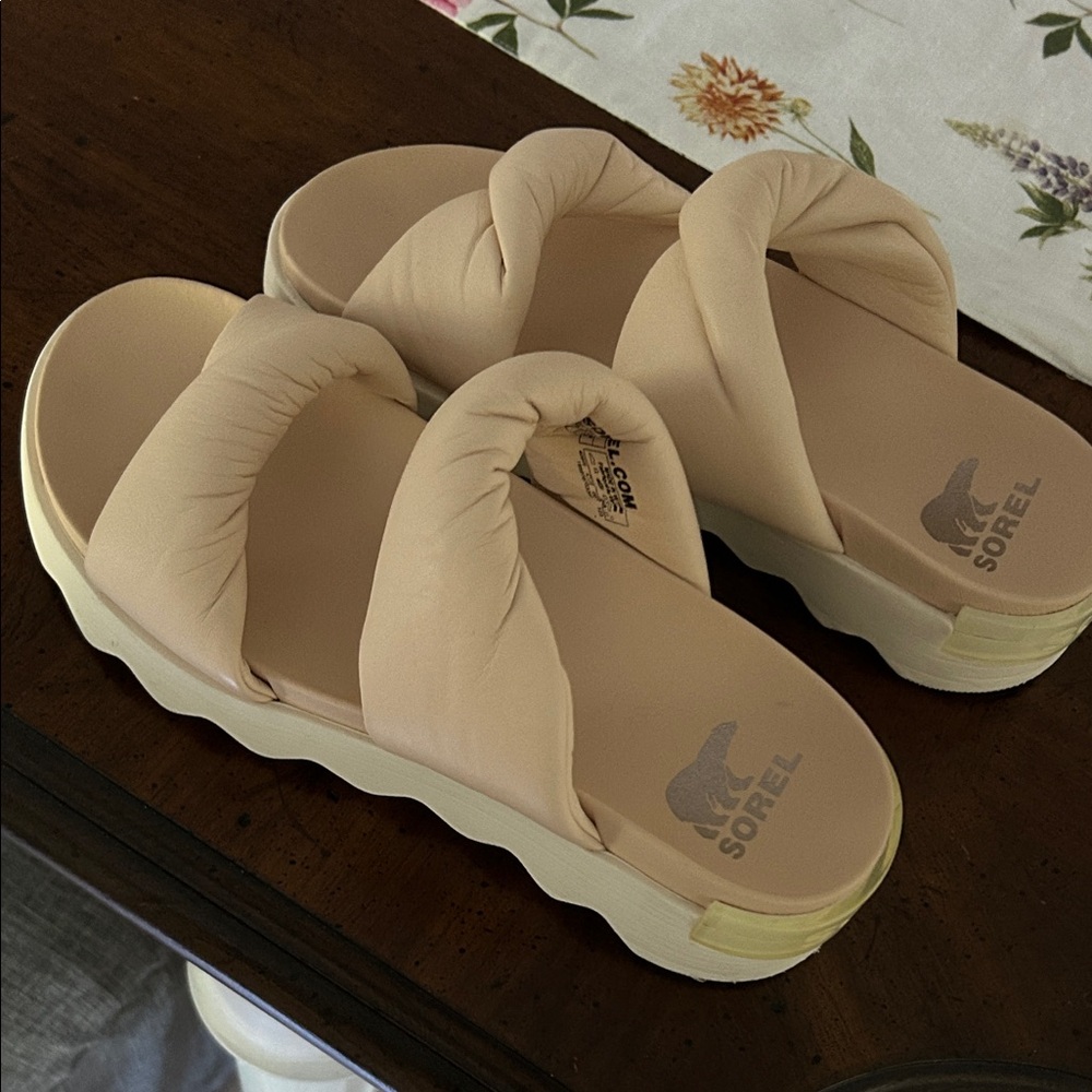 Sorel Vibe Twist Sandals